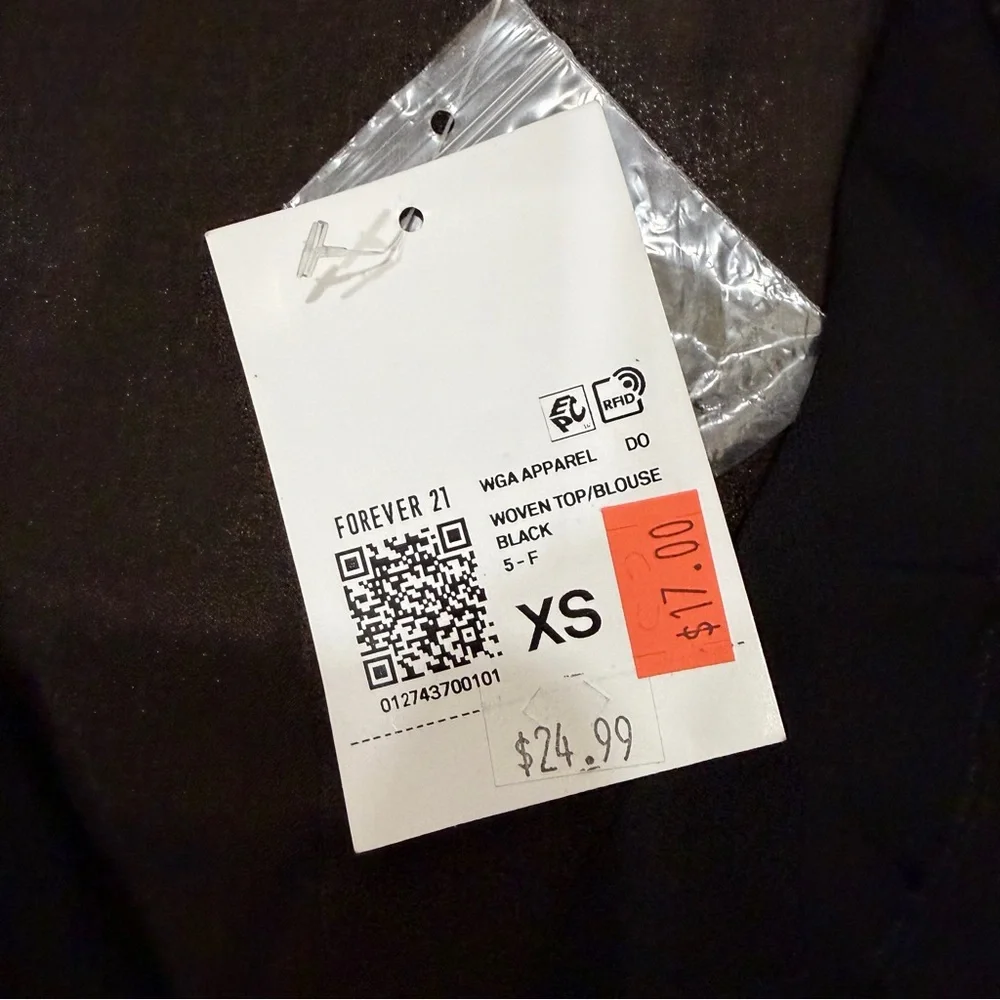 NWT Forever 21 Ruffle-Trim Chiffon Top